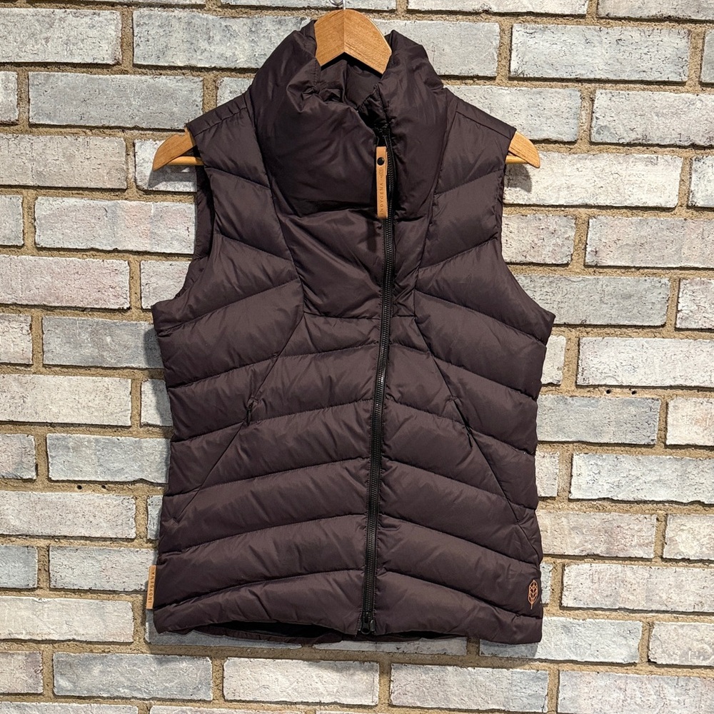 Elegant Plum Women's Puffer Vest